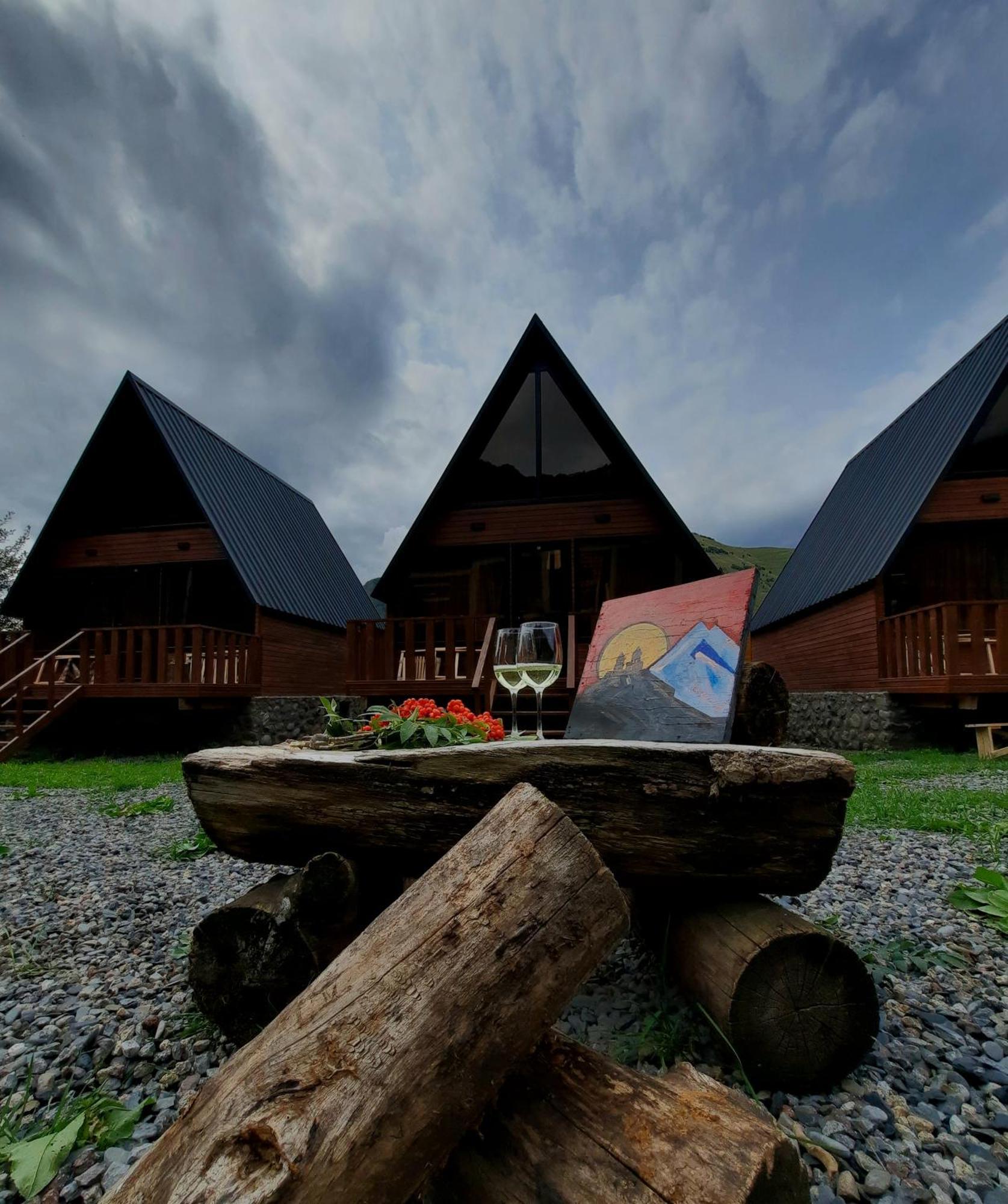 Apartamento Trip Zone Kazbegi Exterior foto