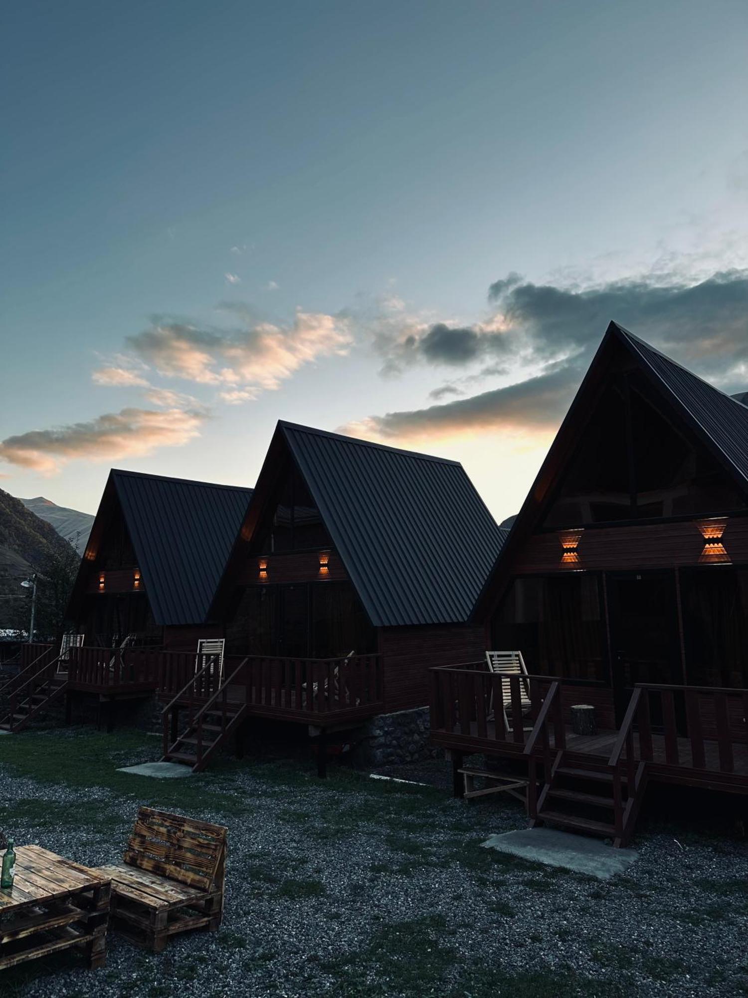 Apartamento Trip Zone Kazbegi Exterior foto